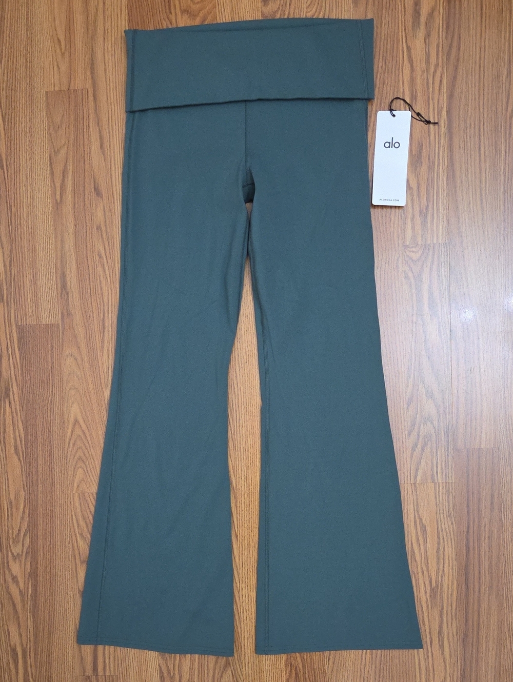 Alo Yoga Softsculpt 7/8 Foldover Flare Leggings Clover Green/ Medium